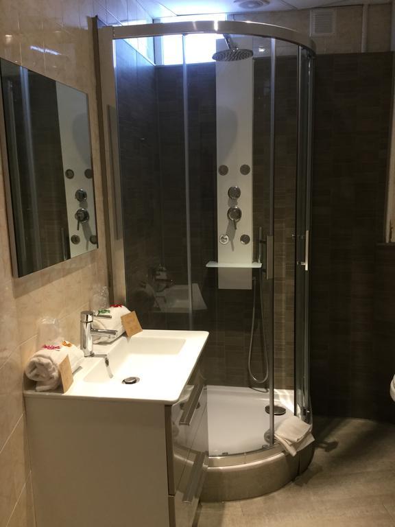 Hotel Restaurant Le 8 Mandelieu La Napoule Ngoại thất bức ảnh