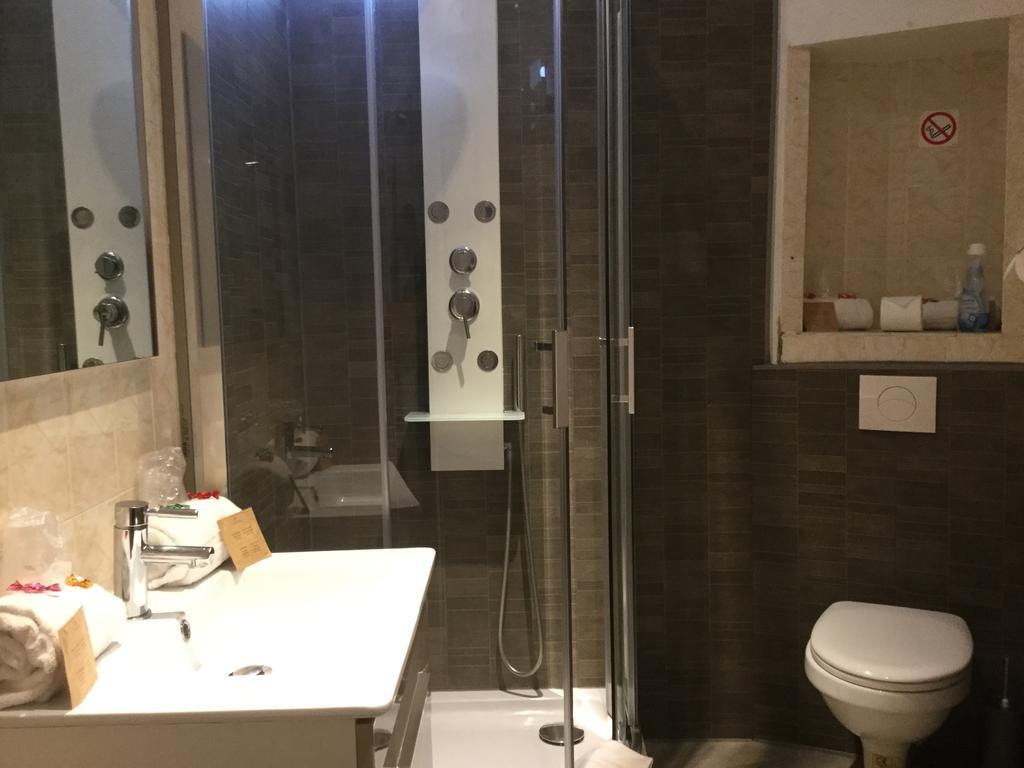 Hotel Restaurant Le 8 Mandelieu La Napoule Ngoại thất bức ảnh